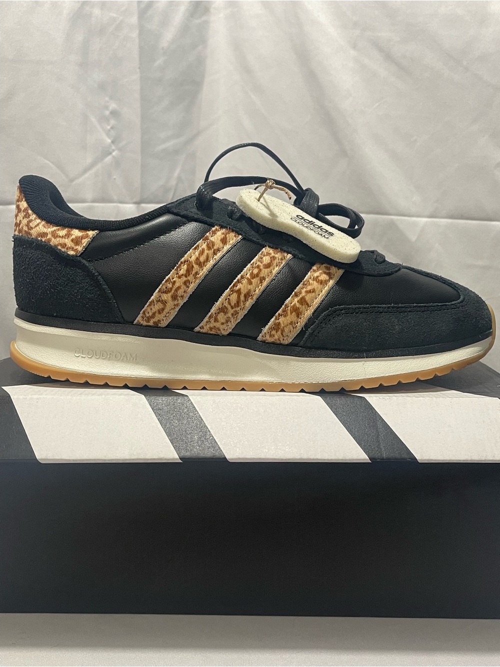 Adidas Run 70s 2.0 Leopard Stripe Sneakers Women's 9.5 KI5790 New In Box Cow Fur